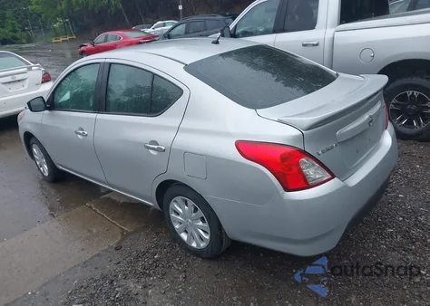 2019 Nissan Versa S/S Plus/Sv z USA, uszkodzony, nr VIN 3N1CN7AP2KL868707
